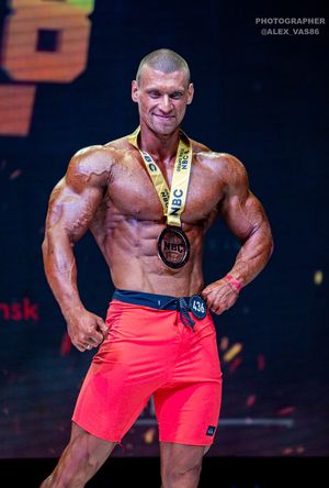 MEN‘S PHYSIQUE +179